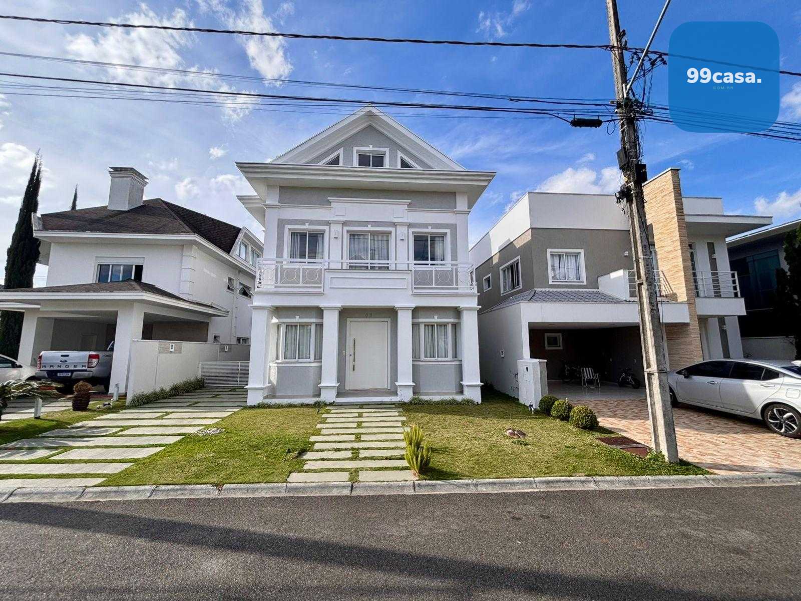 Casa de Alto Padrão à Venda em Condomínio  no Pinheirinho  Cur...