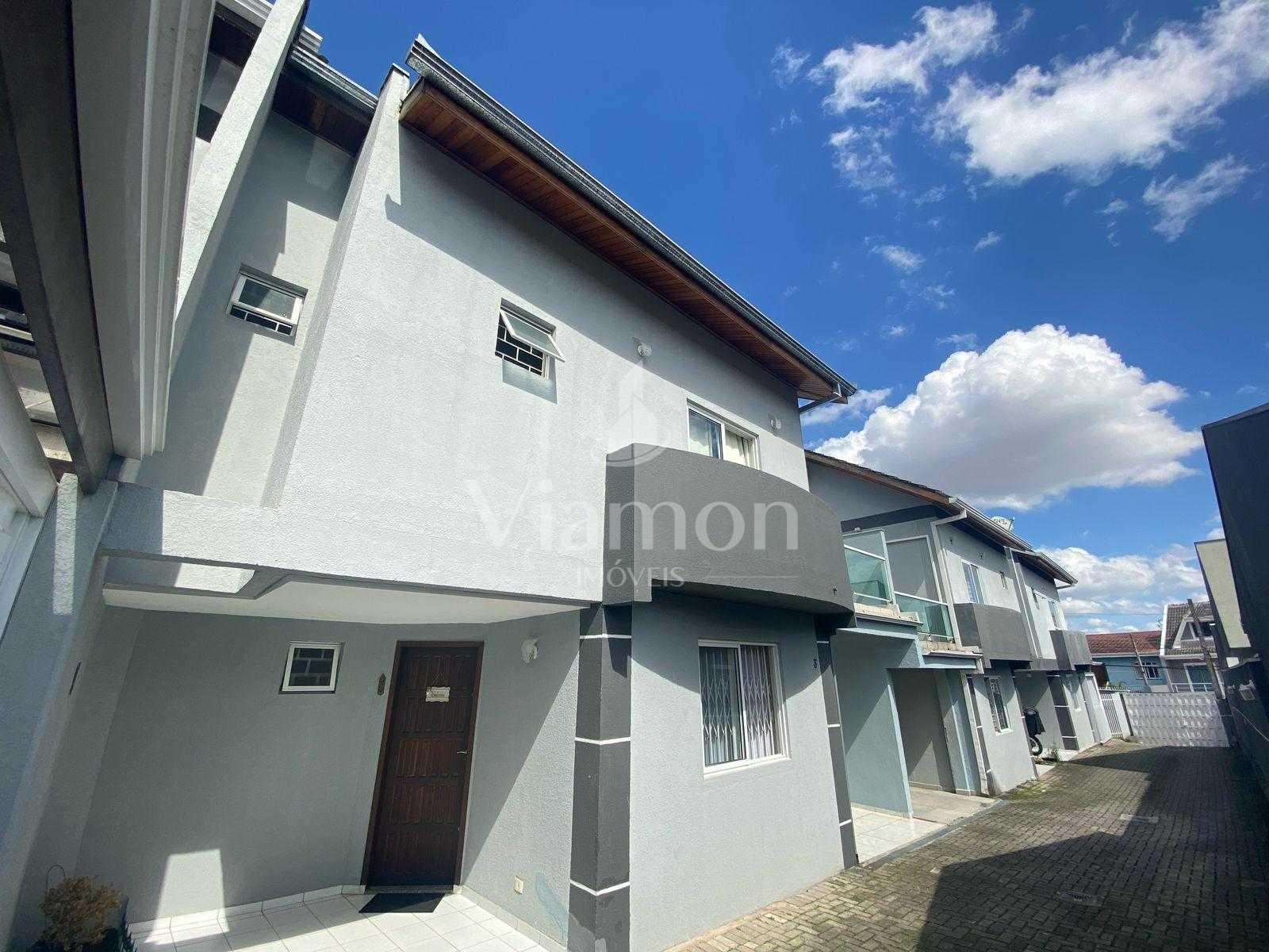 Sobrado em Condomínio Fechado no Xaxim  Conforto, Privacidade ...