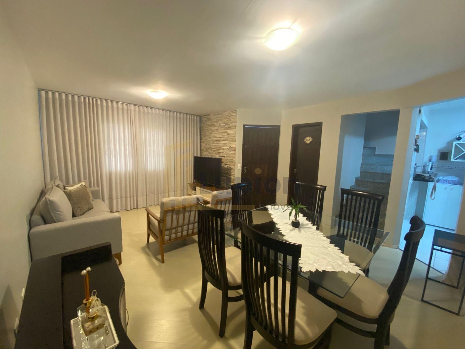 Sobrado em Condomínio no Xaxim | 127m  Totais | Segurança, Loc...