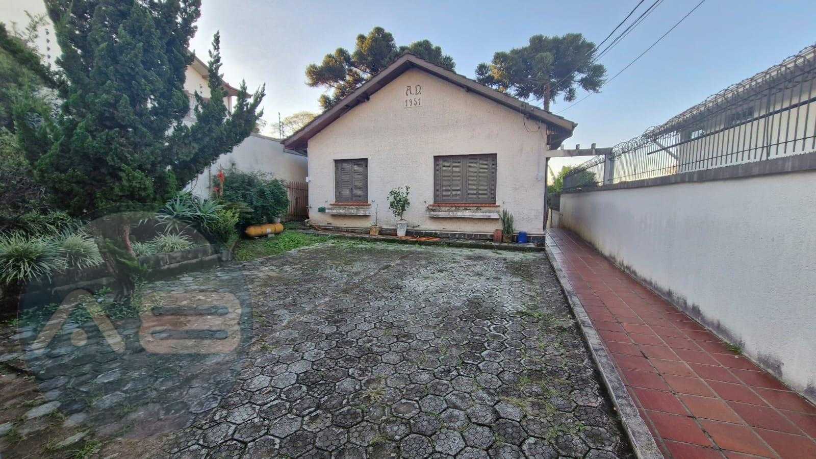 Excelente Casa Comercial no São Francisco  Ideal para Escritór...