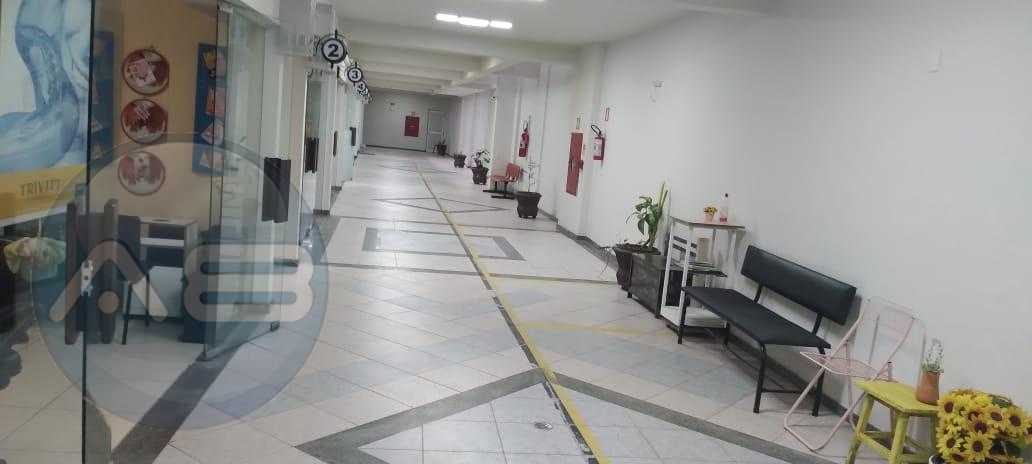 Loja 40m  na Galeria Haisler  Espaço comercial no centro de Cu...