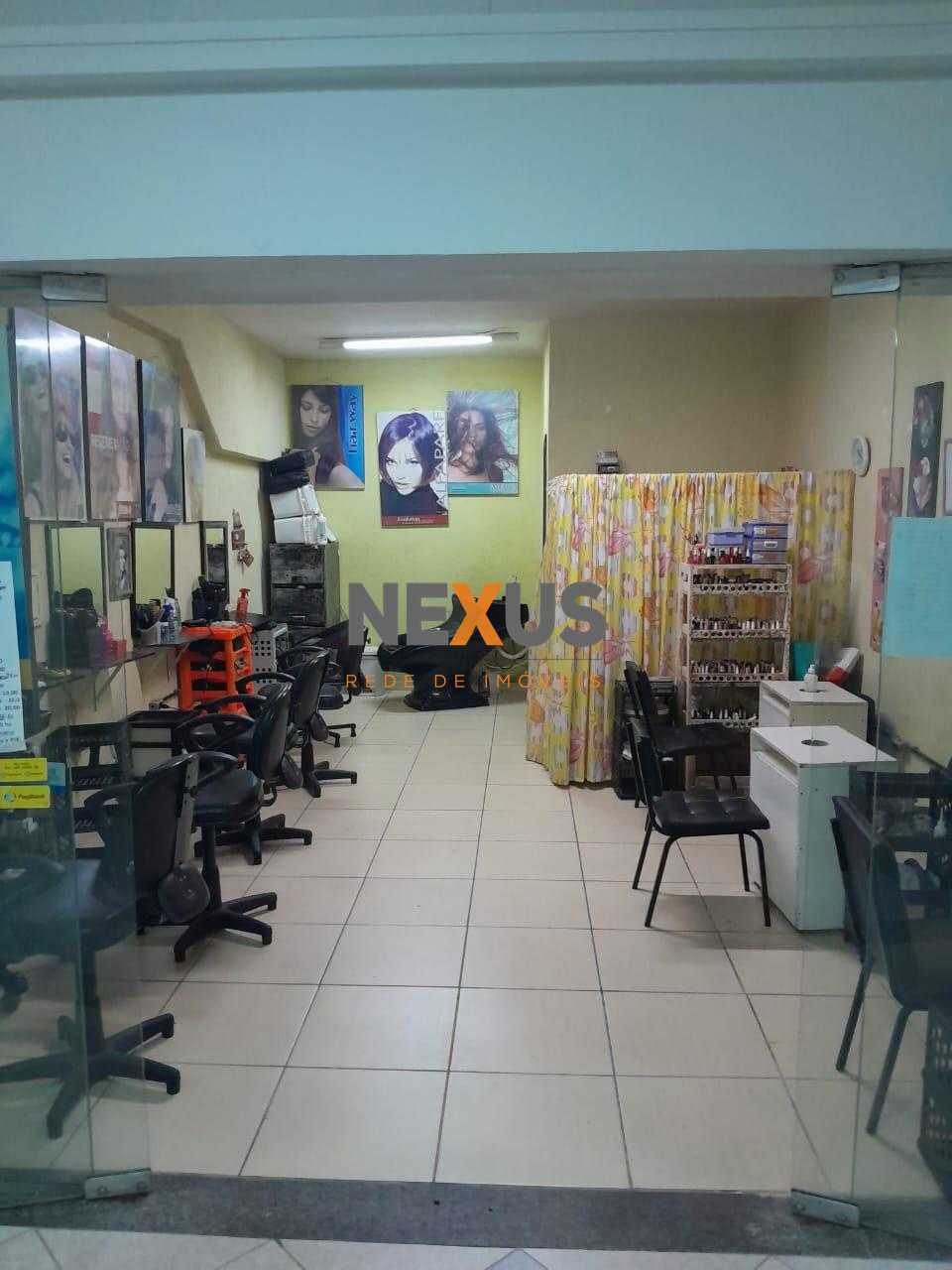 Loja 40m  na Galeria Haisler  Espaço comercial no centro de Cu...