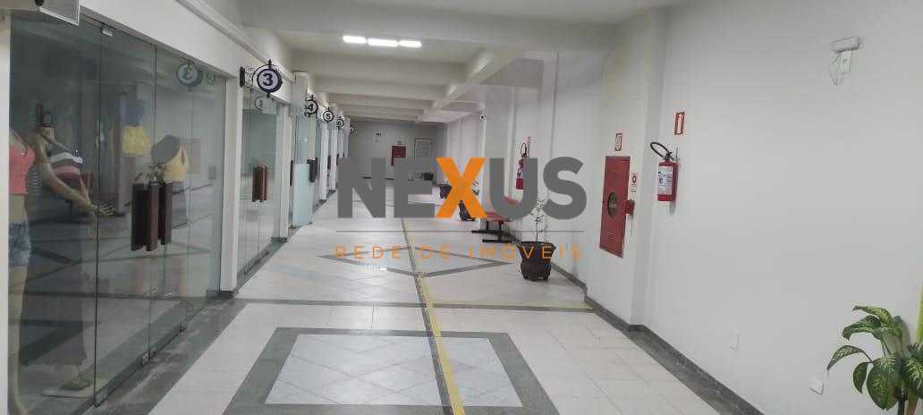 Loja 40m  na Galeria Haisler  Espaço comercial no centro de Cu...