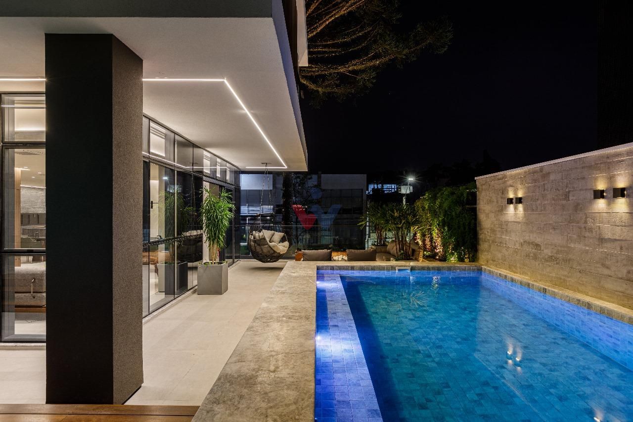 Apartamento Exclusivo no Batel  124 m , 2 Suítes, Varanda Gour...