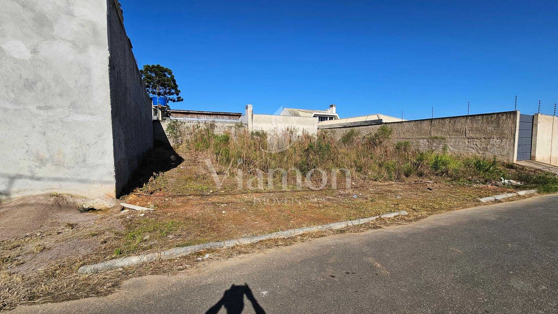  Terreno Plano em Bairro de Ótimo Padrão 200m , Ótima Frente e...