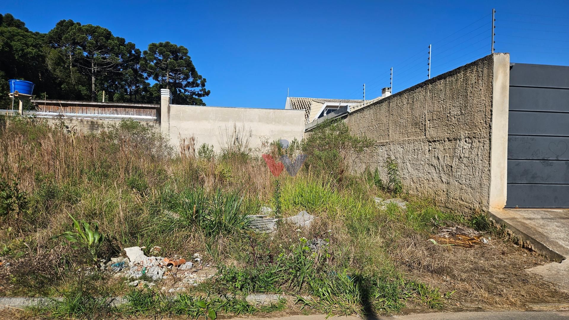  Terreno Plano em Bairro de Ótimo Padrão 200m , Ótima Frente e...