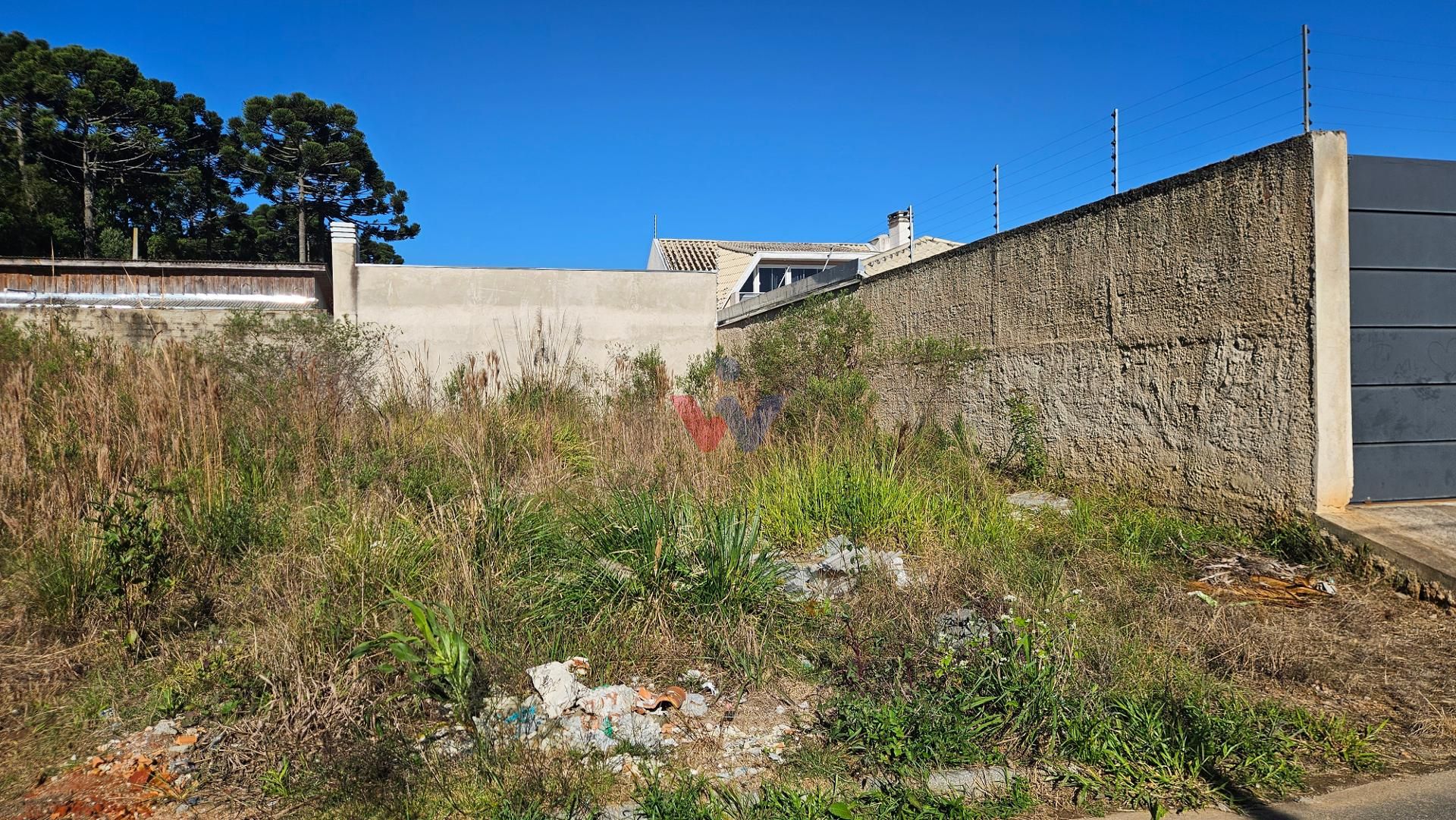  Terreno Plano em Bairro de Ótimo Padrão 200m , Ótima Frente e...