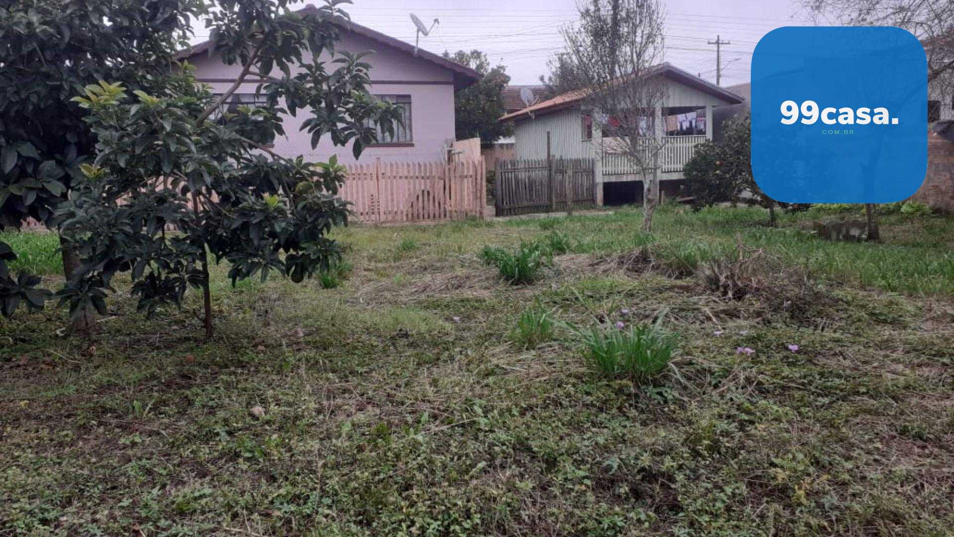 Terreno de 770m  com Duas Casas, na Lapa-PR
