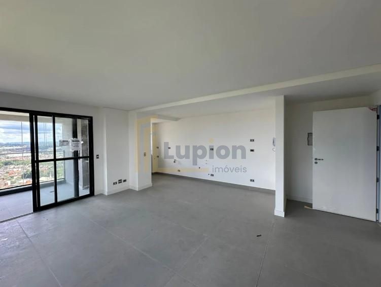 Apartamento Luxuoso no 23  Andar no Ecoville. Alto Padrão