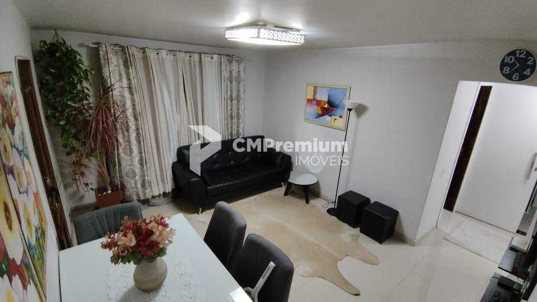 Apartamento Reformado no Água Verde por 489.000,00, 72m , 2 Qu...