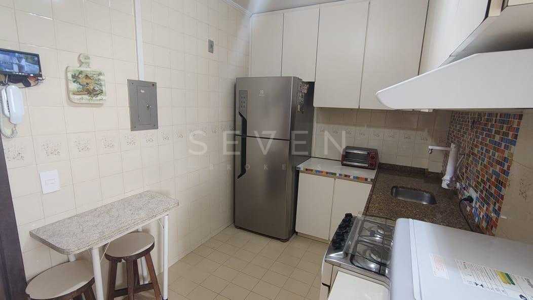 Apartamento Reformado no Água Verde por 489.000,00, 72m , 2 Qu...