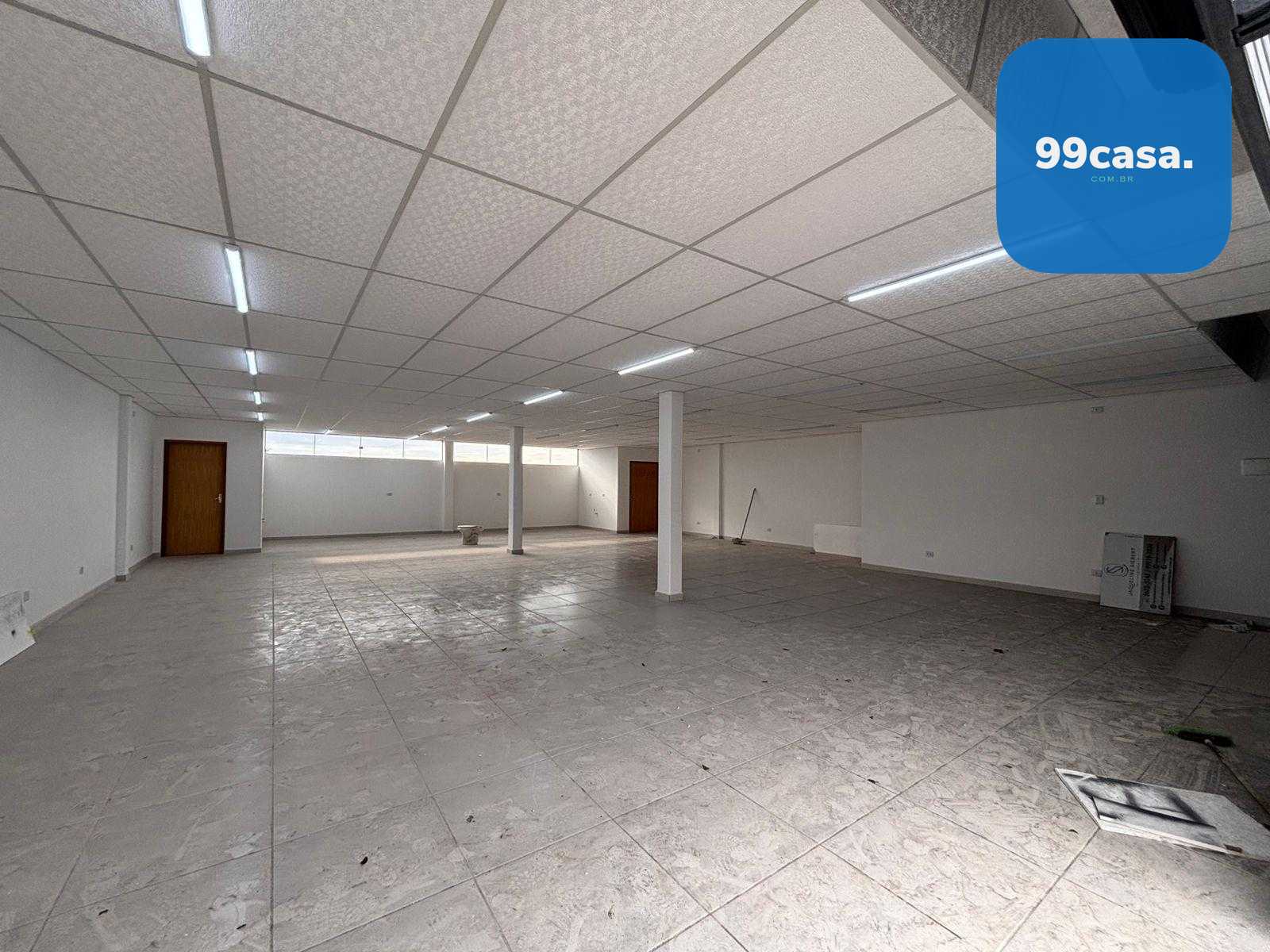 Loja ampla 200 m  em rua movimentada de Almirante Tamandaré | ...