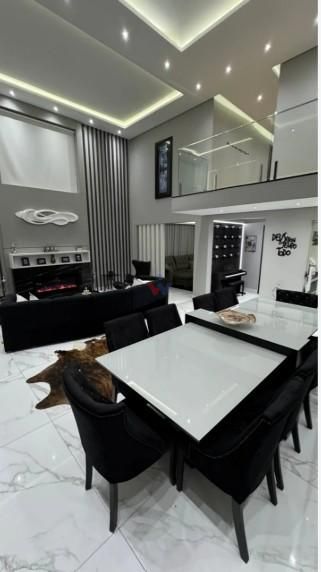 Casa Alto Padrão no Abranches por R 2,6 mi  Porteira Fechada, ...