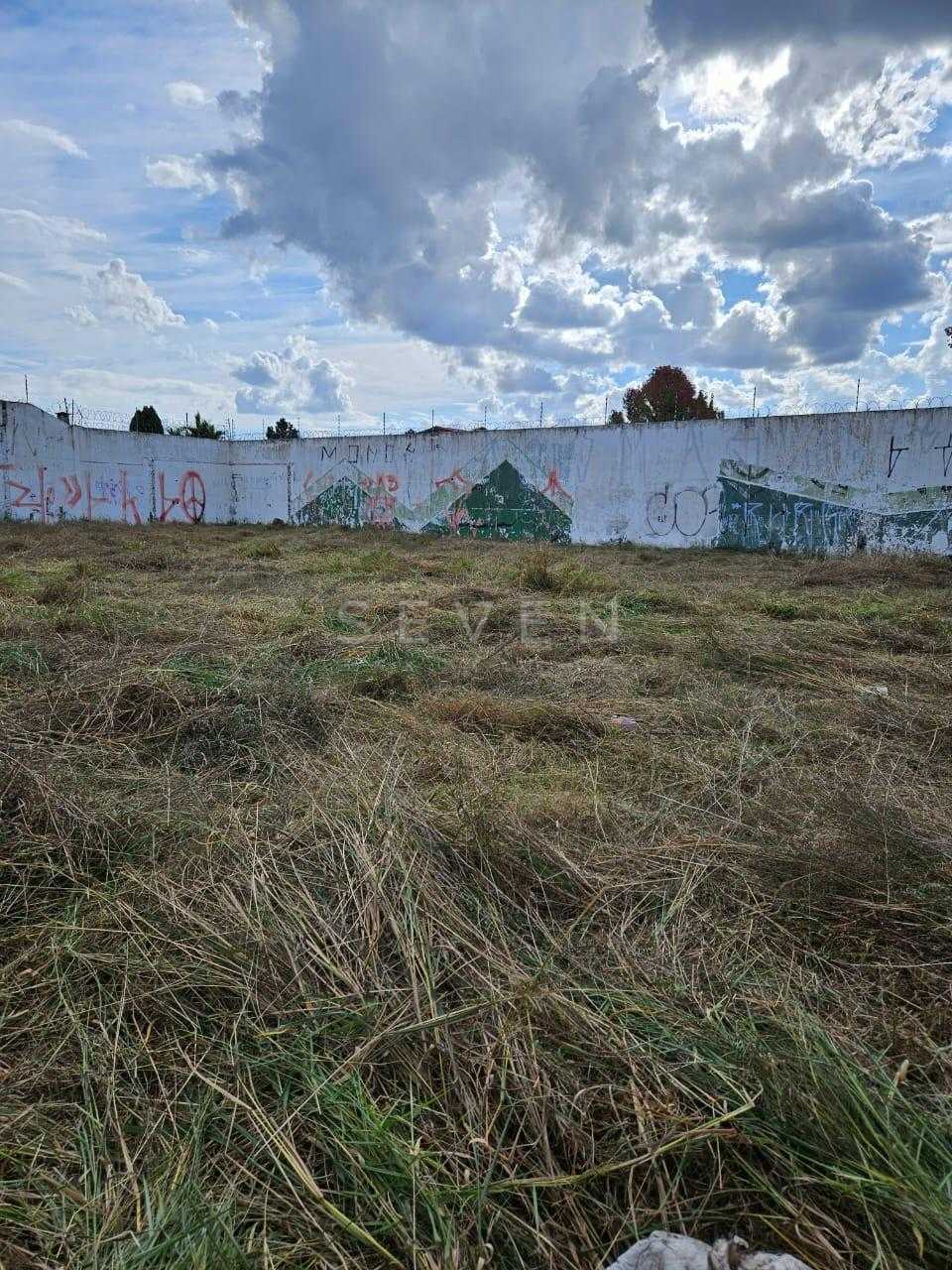 Terreno de Esquina no Água Verde  1.159 m  com Alto Potencial ...