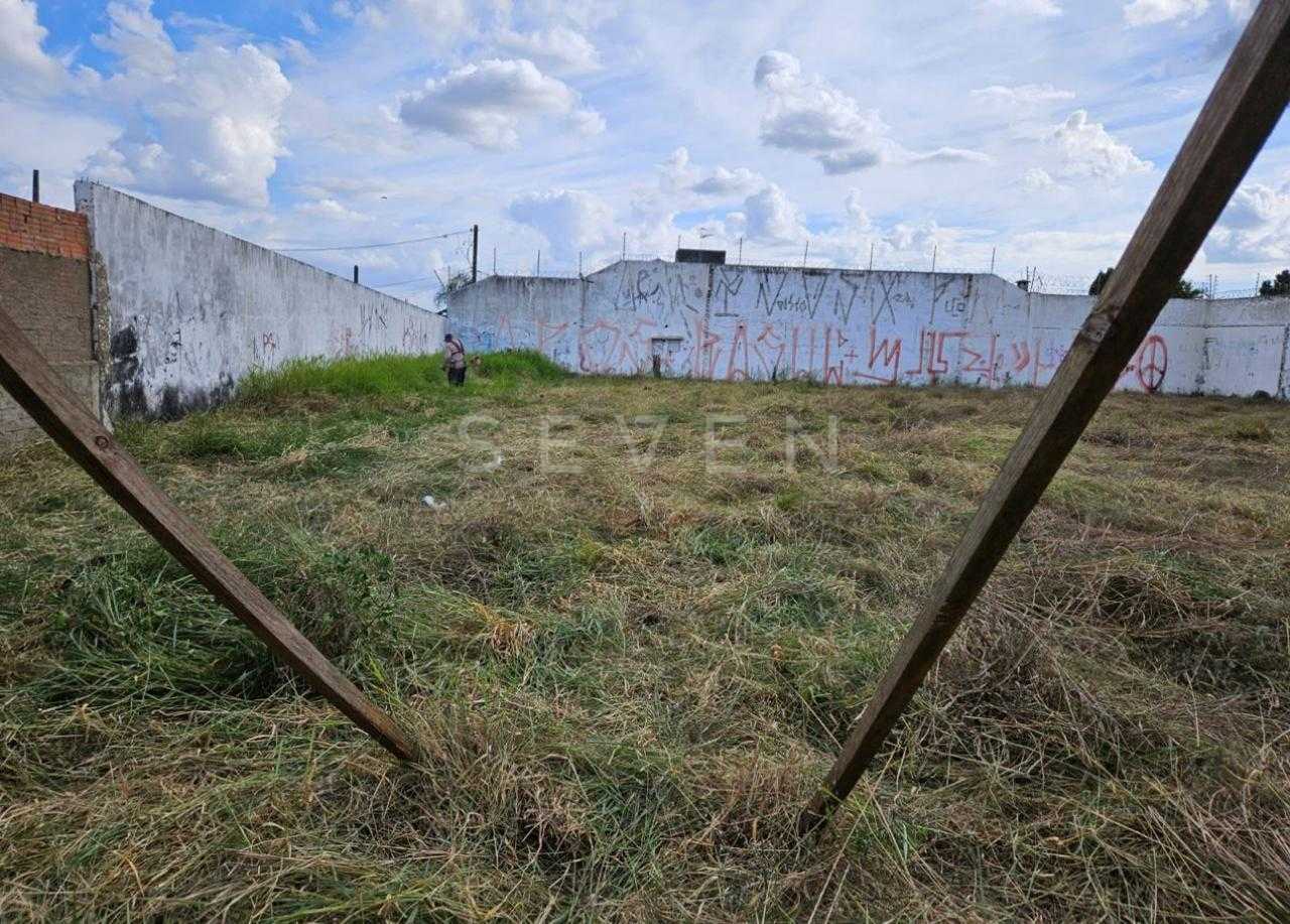Terreno de Esquina no Água Verde  1.159 m  com Alto Potencial ...