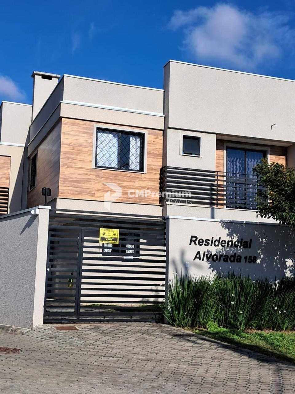 Sobrado à Venda em Condomínio Fechado  Uberaba, Curitiba PR  3...