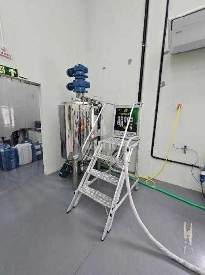 Fábrica de Cosméticos com 815m  por R 2,8 mi  Barracão com pl...