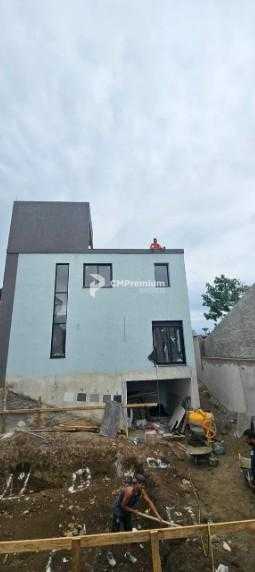 Triplex Alto Padrão por R 1.099.000  800m do Palladium e Não ...