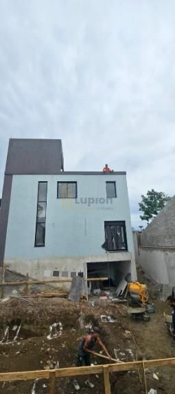 Triplex Alto Padrão por R 1.099.000  800m do Palladium e Não ...