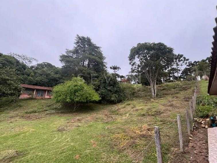 Linda Chácara em Condomínio Fechado em Campina Grande do Sul  ...