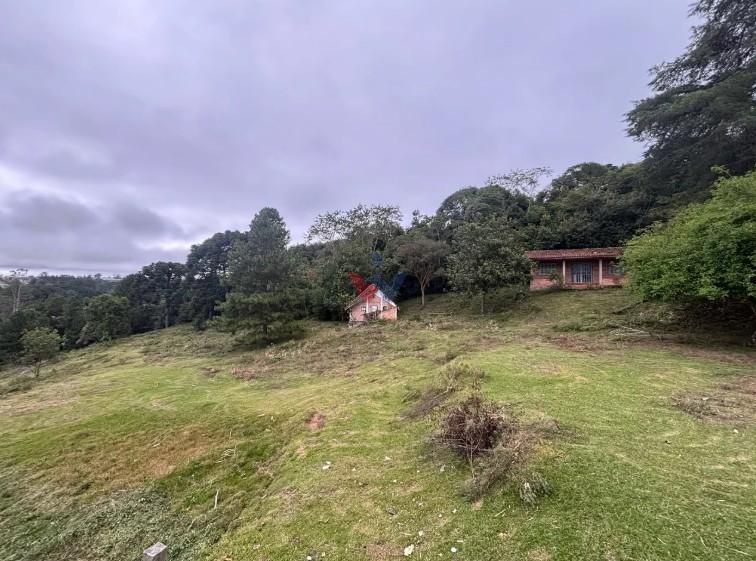 Linda Chácara em Condomínio Fechado em Campina Grande do Sul  ...