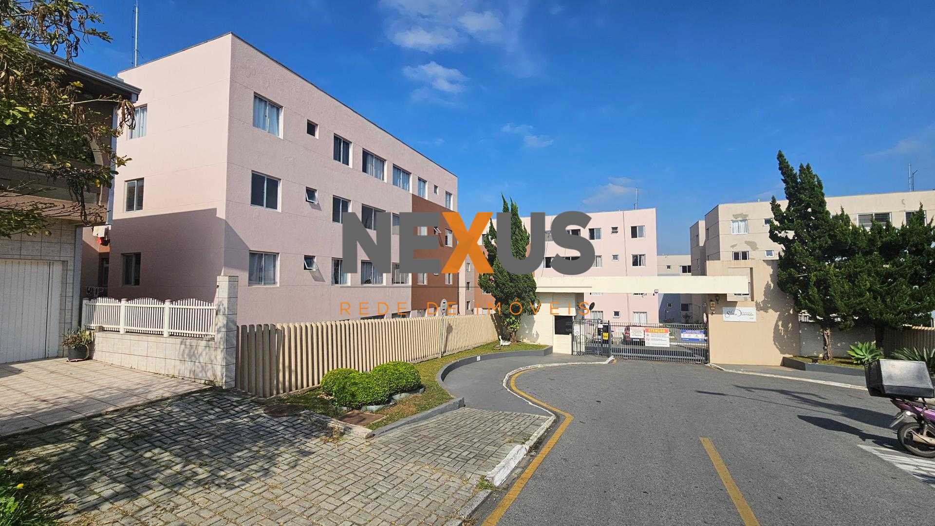 Apartamento térreo  com 3 quartos, segurança e muito verde, Ce...