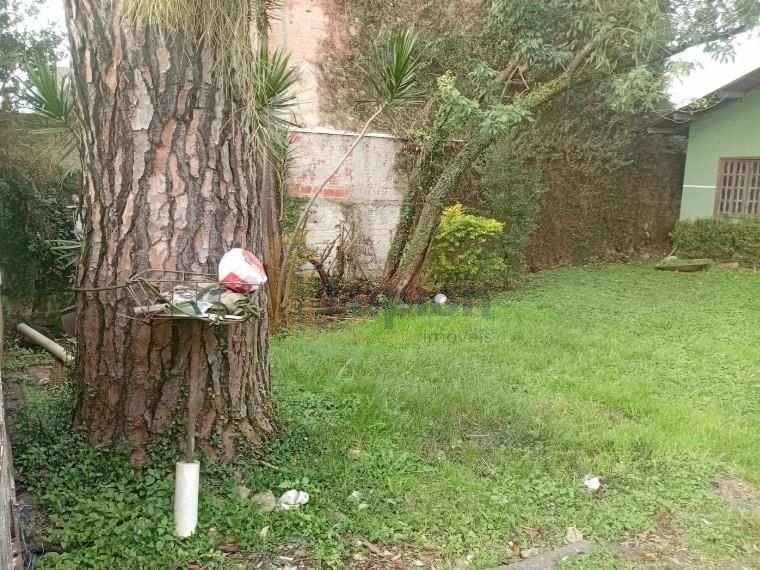 Terreno plano de 370m  com casa de alvenaria no Cajuru, ótimo ...