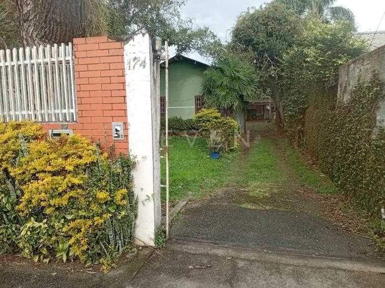 Terreno plano de 370m  com casa de alvenaria no Cajuru, ótimo ...