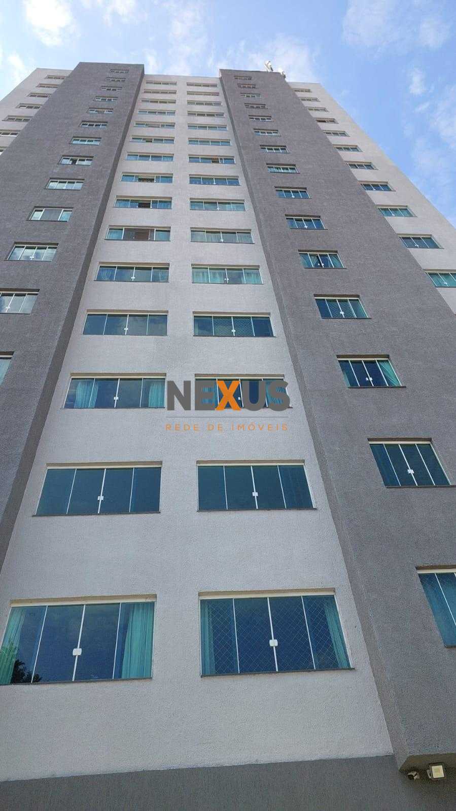 Apartamento 2 Dormitórios à Venda no Capão Raso  Reformado e P...