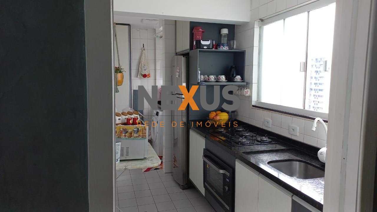 Apartamento de 53m² Reformado com 2 Quartos e Mobiliado. Pront...