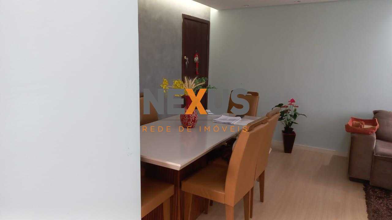 Apartamento de 53m² Reformado com 2 Quartos e Mobiliado. Pront...