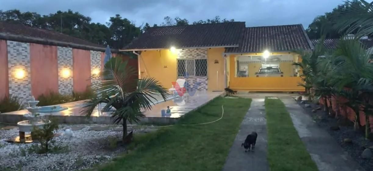 Casa em Guaratuba com Piscina, Edícula e Espaço Gourmet, 700m ...