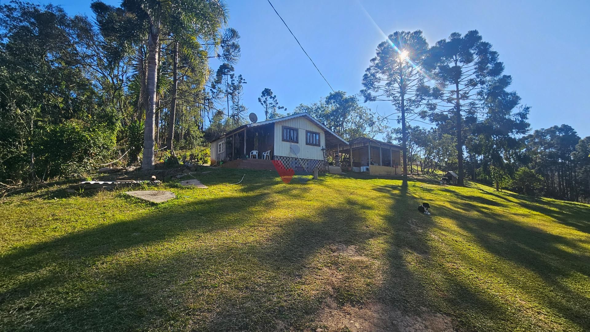Chácara 48.400m  com tanques, riacho e 2 casas  aceita imóvel ...
