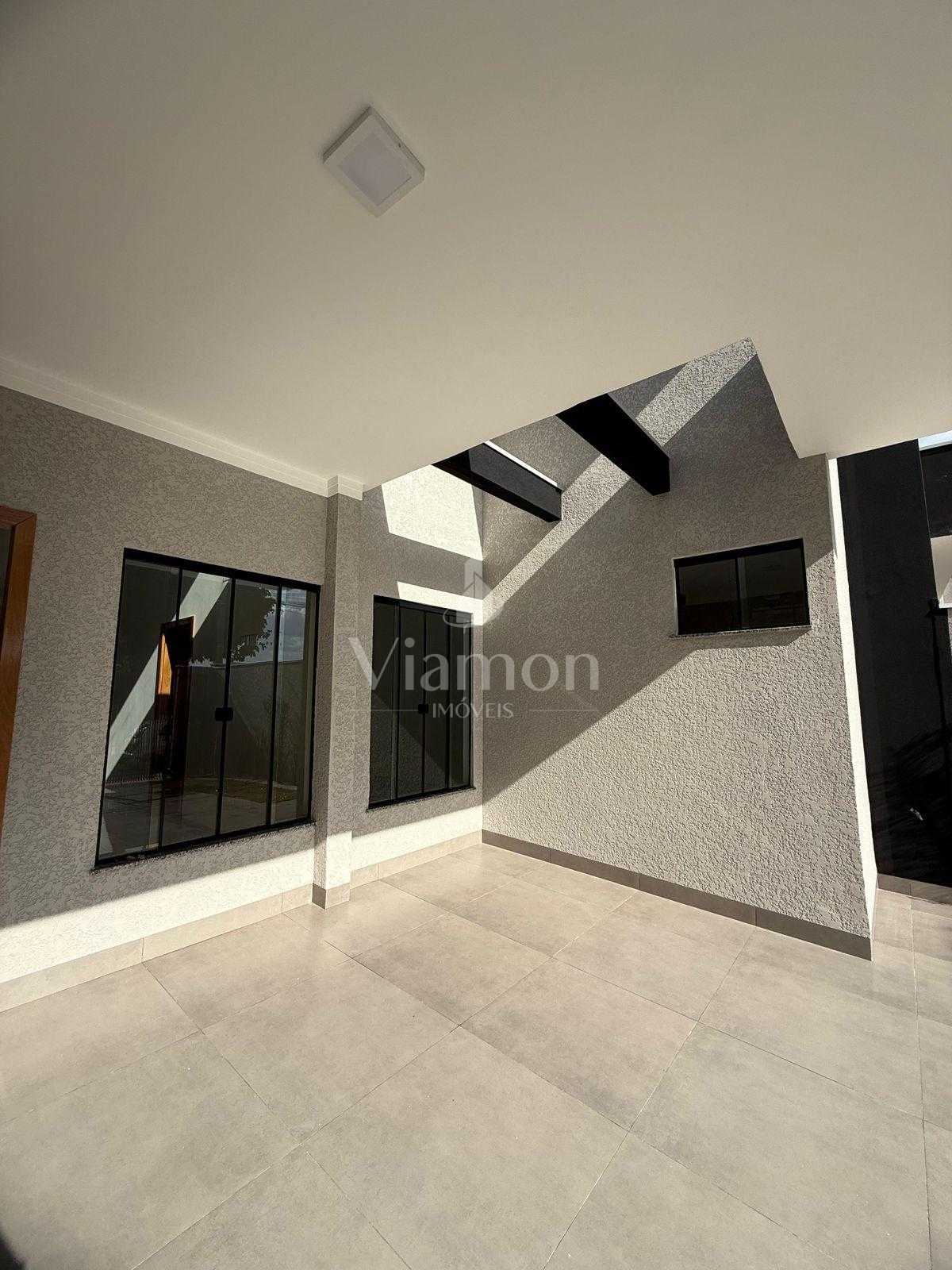 Linda Casa 3 Quartos com Suíte e Área Gourmet no Jardim Itapar...