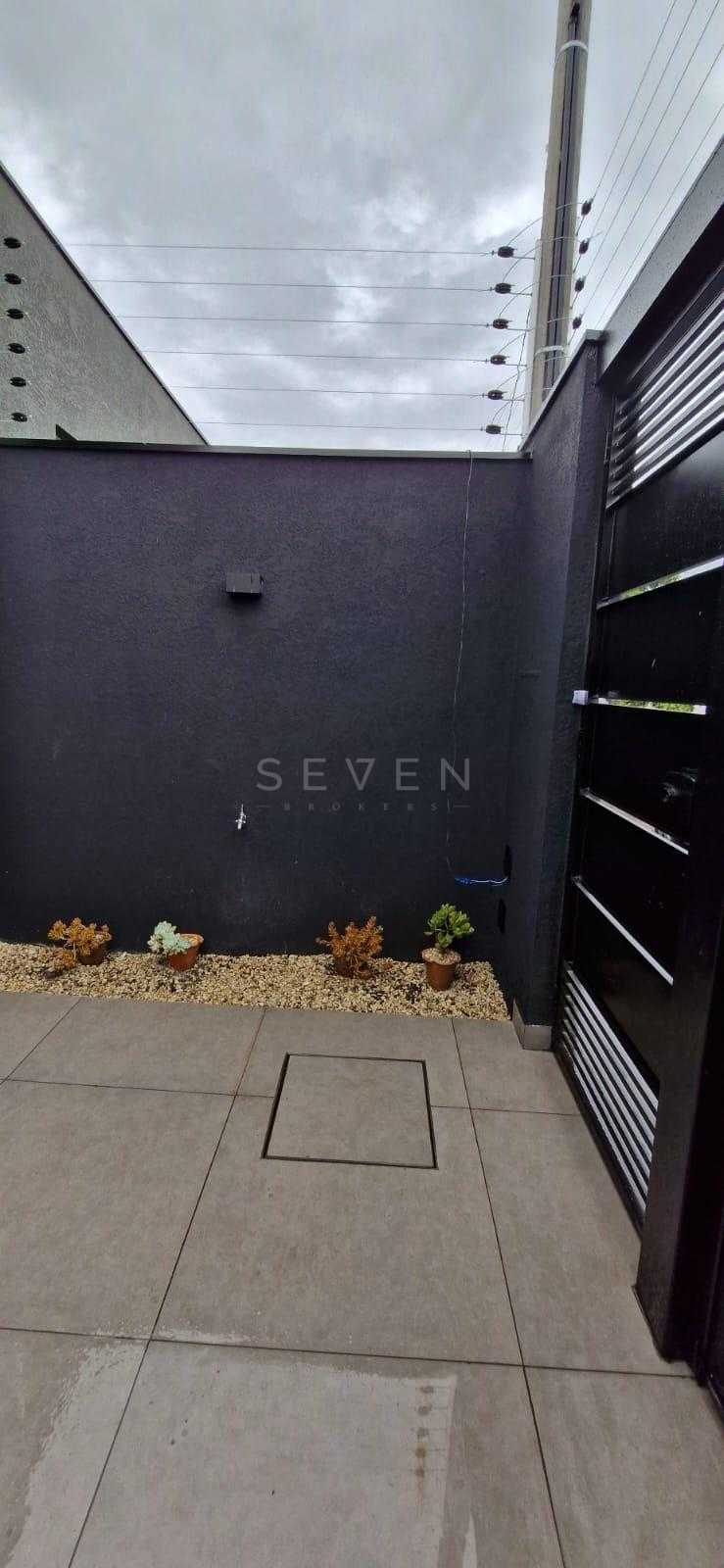 Casa com 3 Quartos e Suíte no Jardim São Paulo.  R  350.000,00