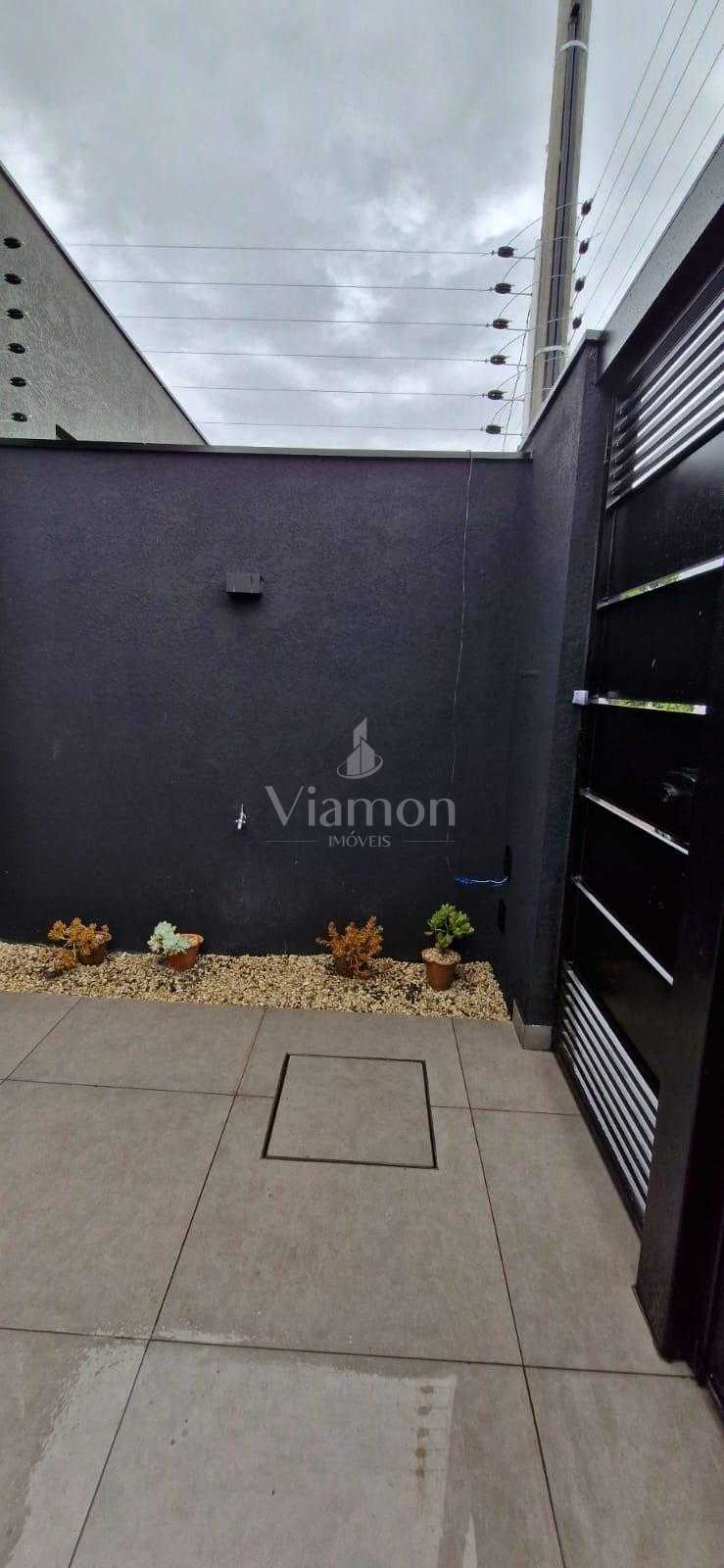 Casa com 3 Quartos e Suíte no Jardim São Paulo.  R  350.000,00