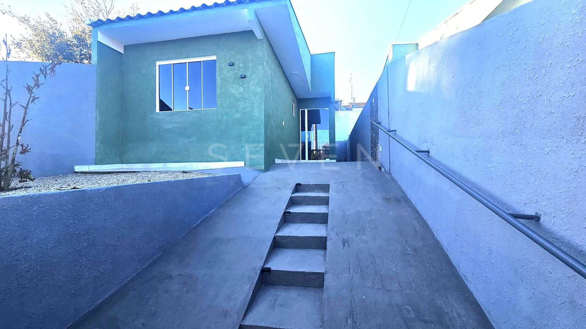 Casa à Venda com 2 Quartos e Potencial de Expansão  Localizaçã...