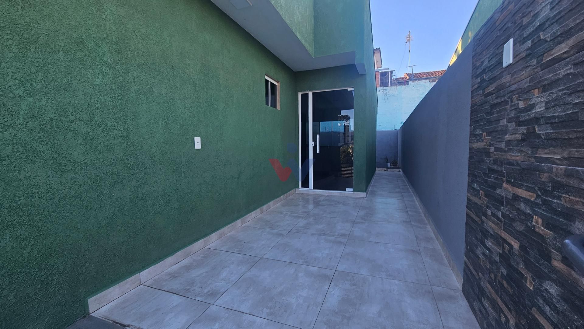 Casa à Venda com 2 Quartos e Potencial de Expansão  Localizaçã...