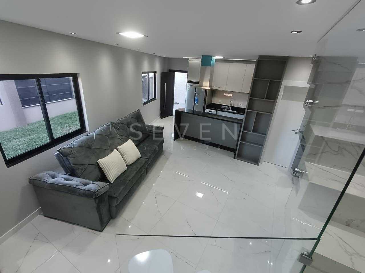 Sobrado alto padrão em Araucária com amplo terreno, suíte, óti...