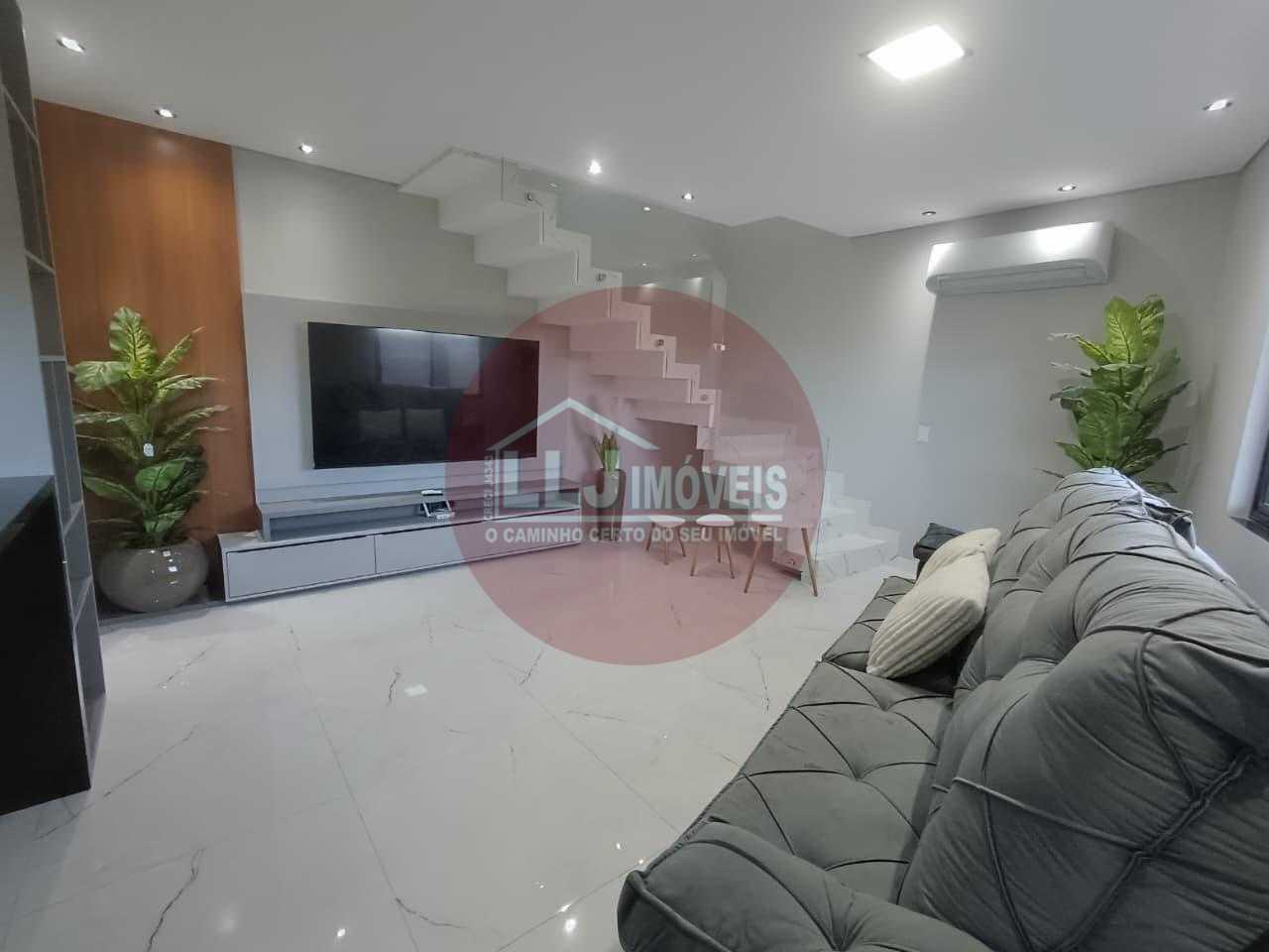 Sobrado alto padrão em Araucária com amplo terreno, suíte, ótima localização e qualidade de vida 