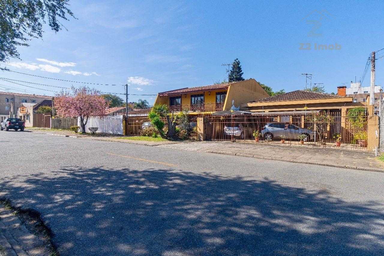 Casa ampla 6 quartos no Prado Velho, Próxima à PUC, ideal para...