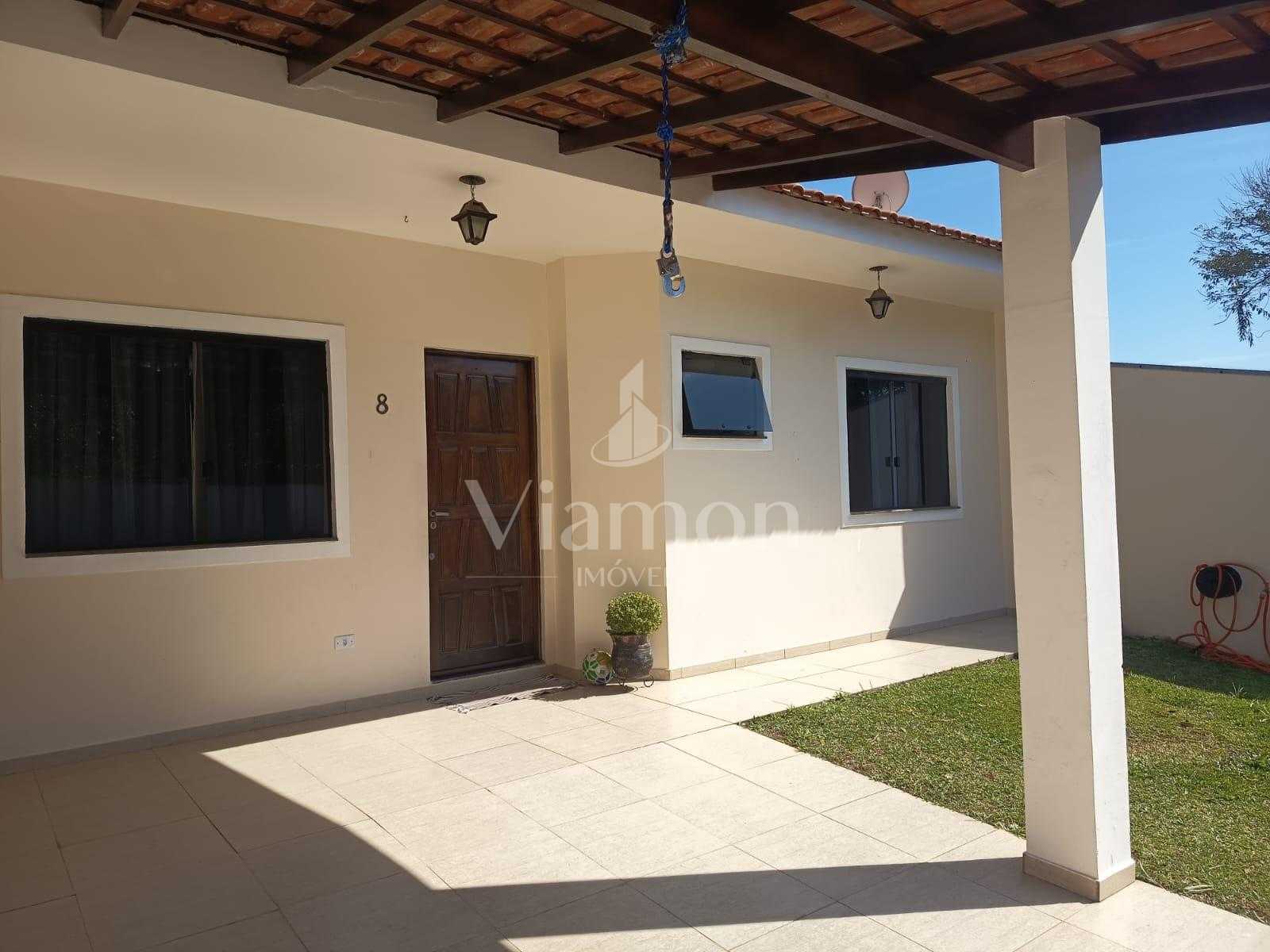 Casa aconchegante em condomínio fechado com 3 quartos, churras...