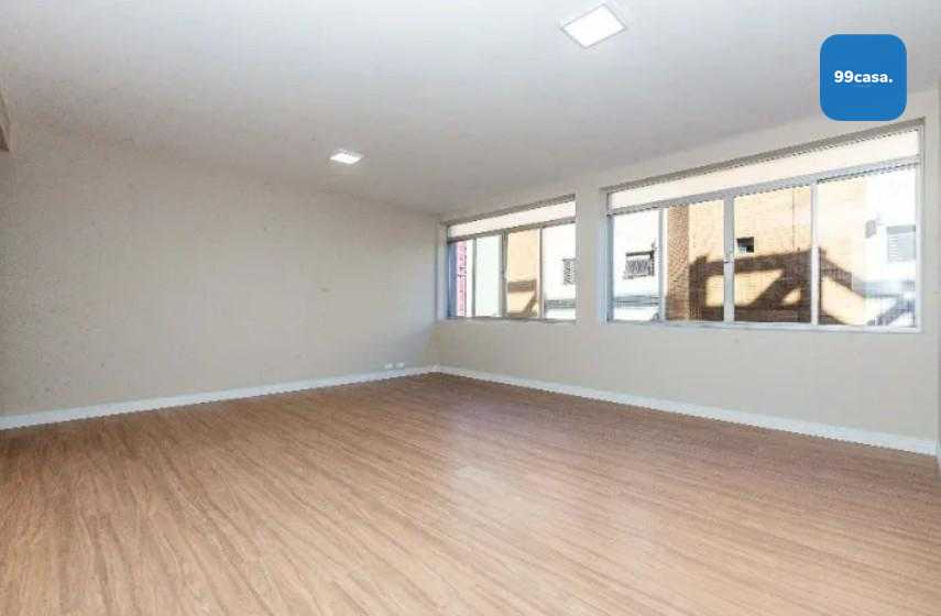 Apartamento amplo e reformado no BatelÁgua Verde  3 quartos  vaga