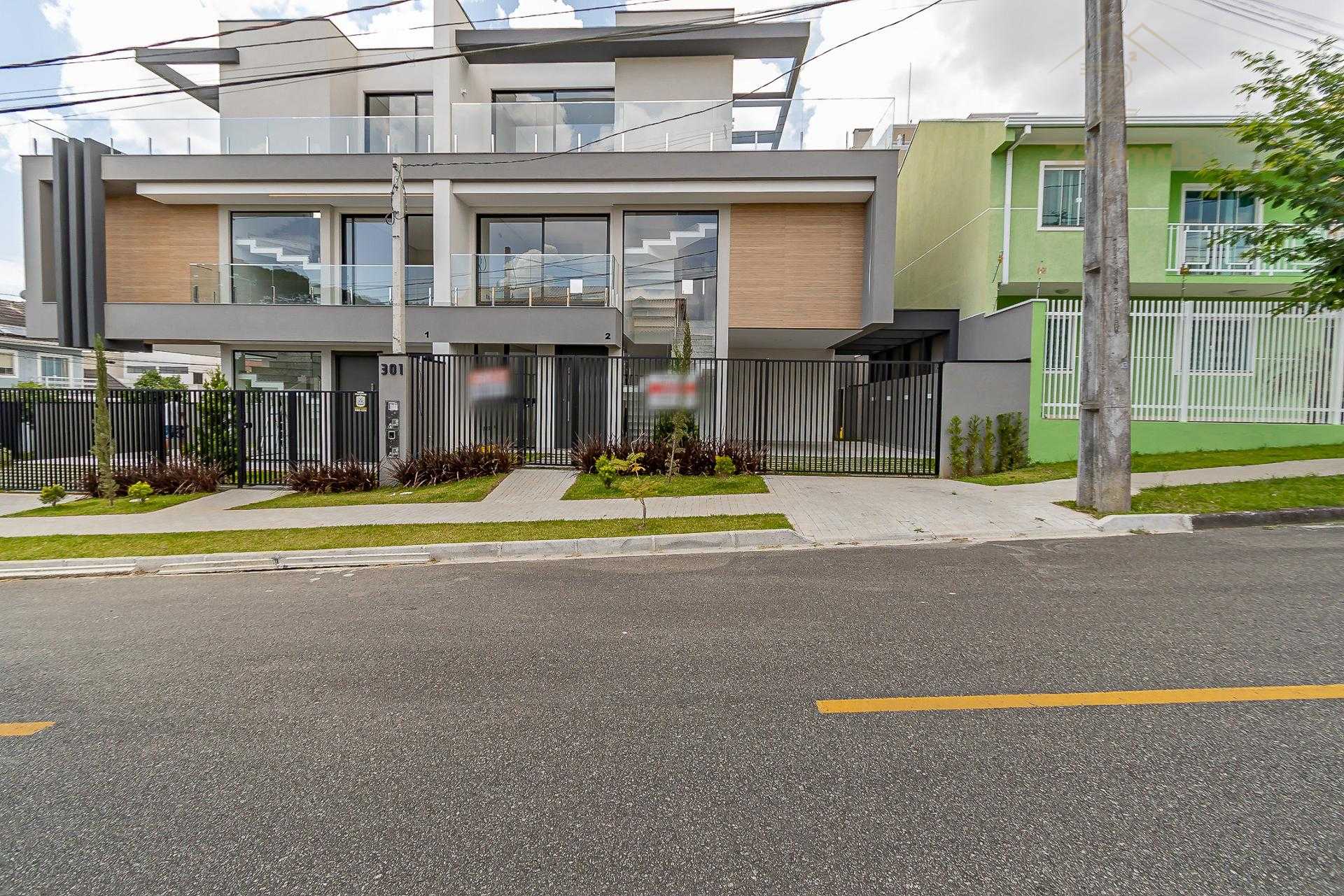 Sobrado Alto Padrão em São José dos Pinhais, 3 Quartos e Área ...