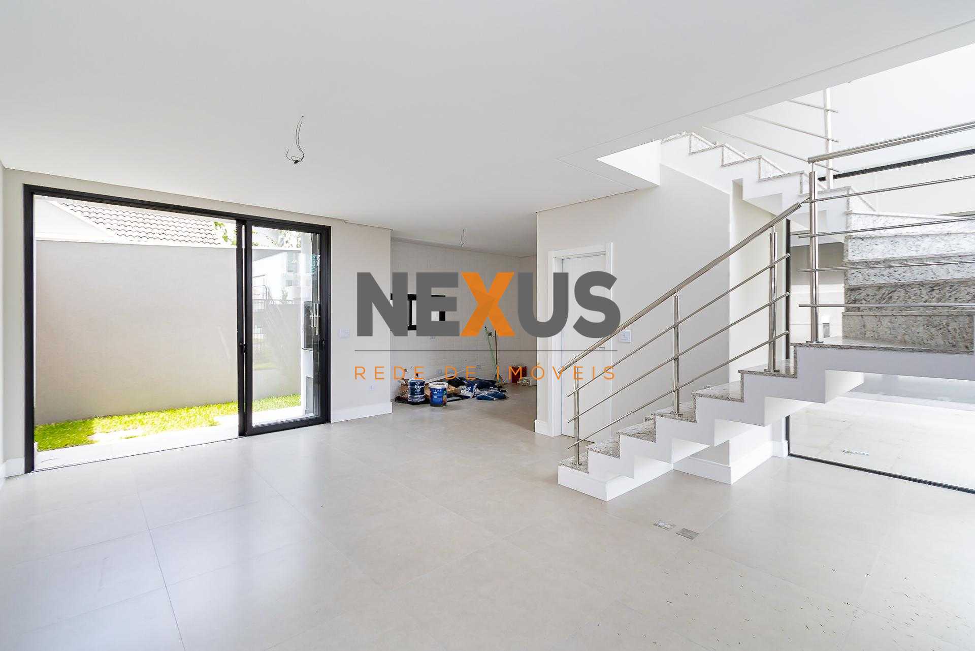 Sobrado Alto Padrão em São José dos Pinhais, 3 Quartos e Área ...