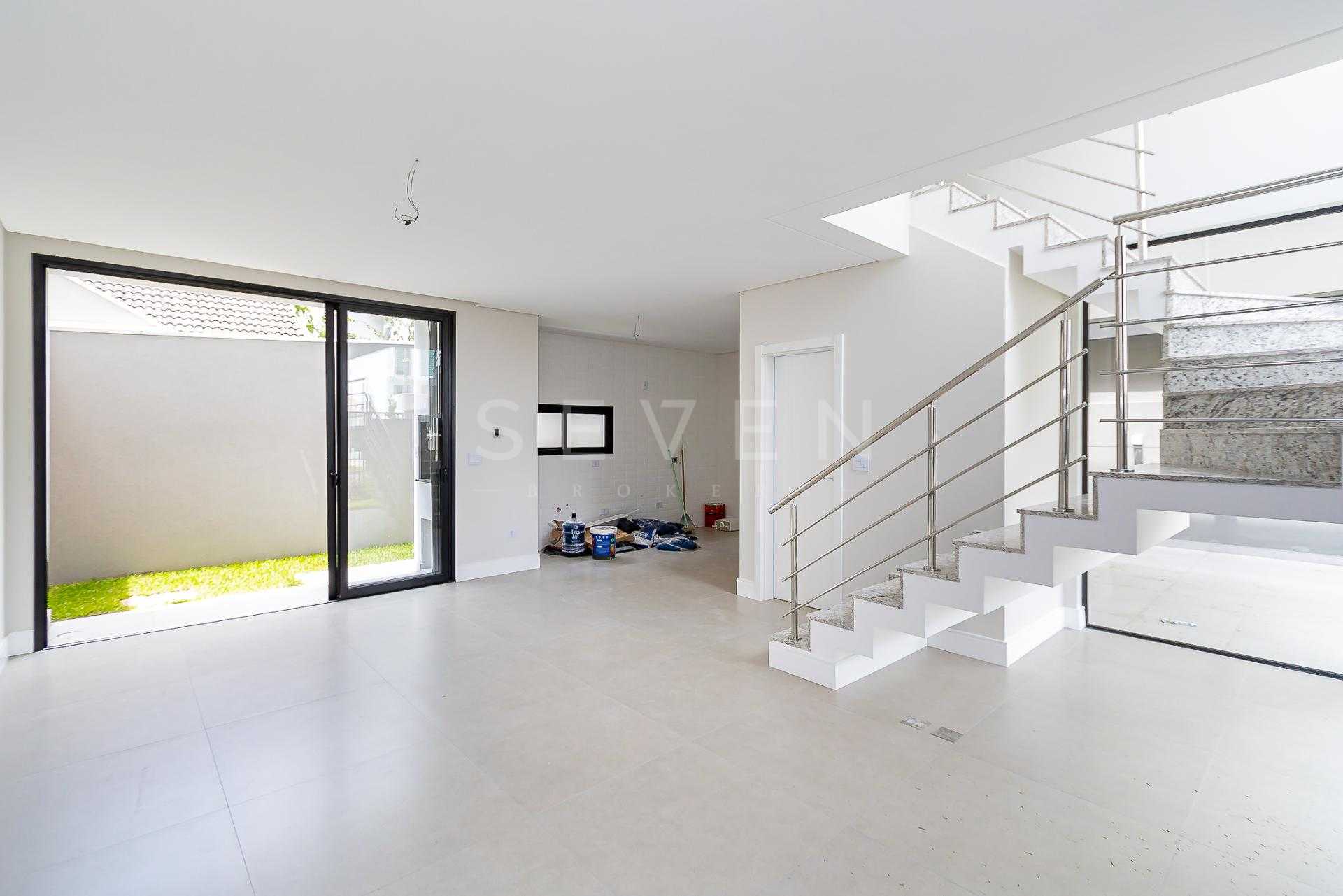 Sobrado Alto Padrão em São José dos Pinhais, 3 Quartos e Área ...