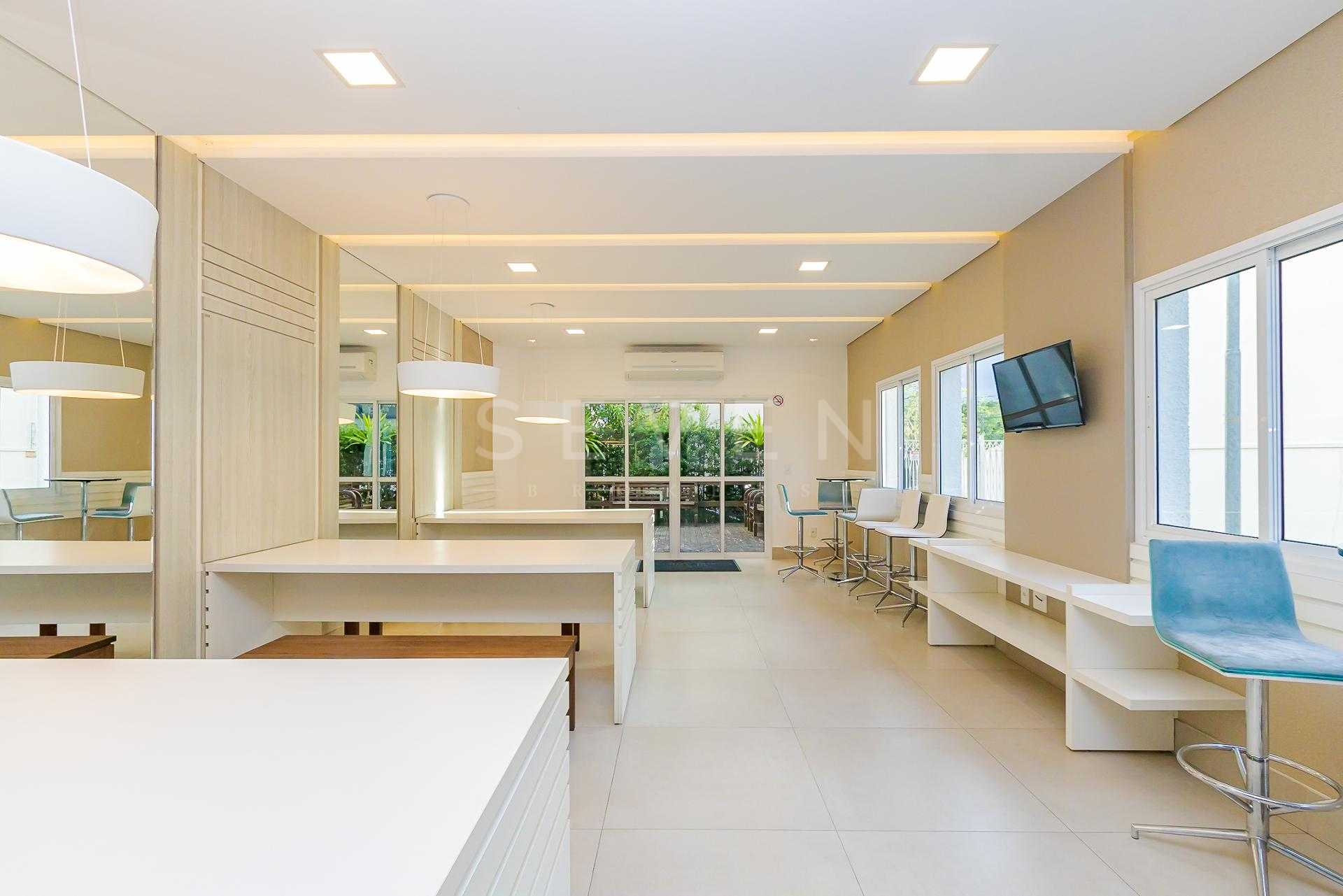 Sobrado Triplex Mobiliado no Jardim das Américas, Residencial ...