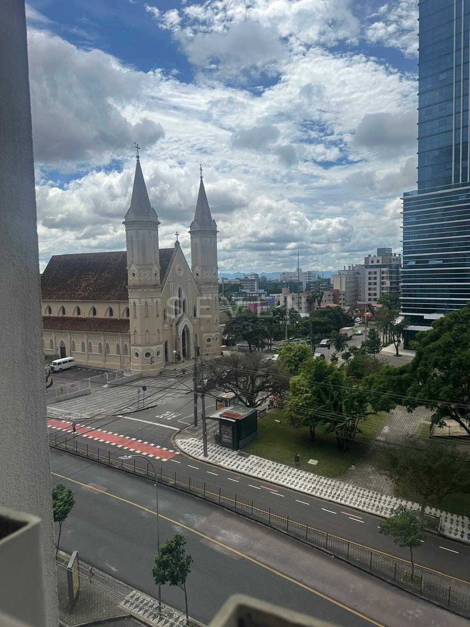 Apartamento Duplex 3 Quartos à Venda no Cabral, Curitiba PR