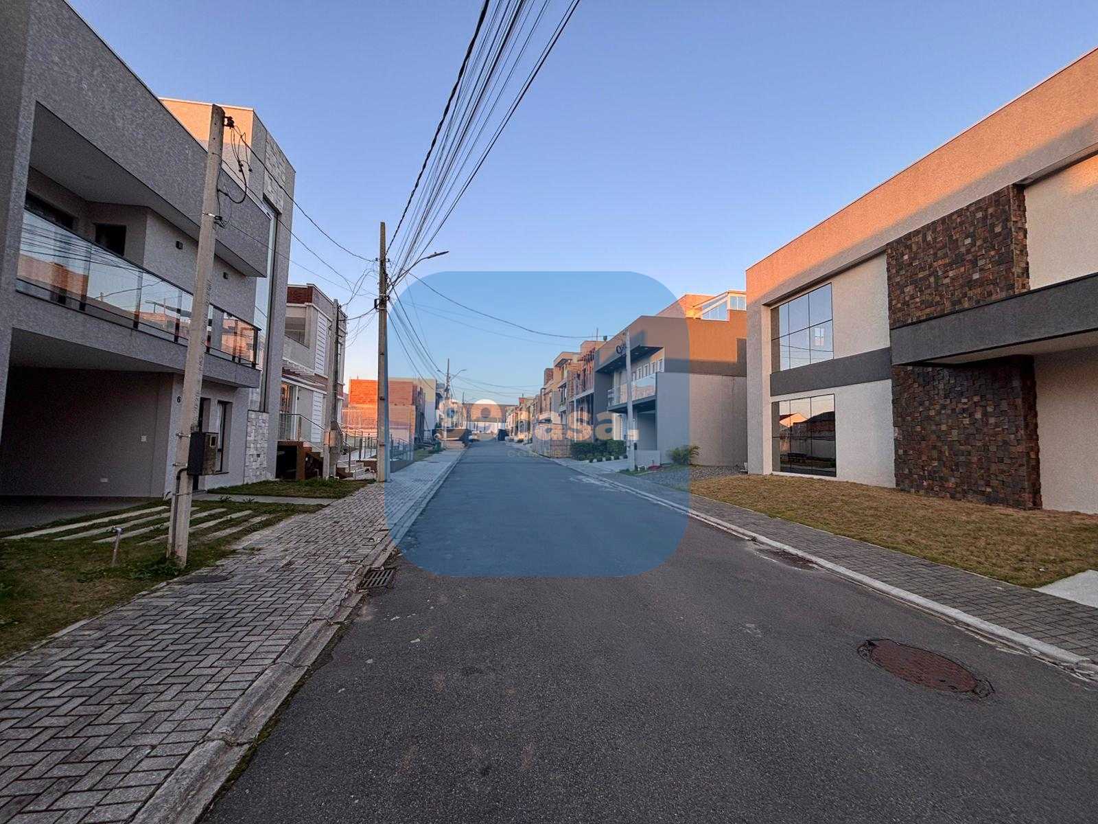 Construa já  terreno em Curitiba com projeto aprovado e condom...