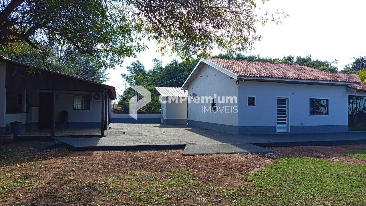 Sítio de Porteira Fechada em Santa Mônica  36.000 m  com Casa ...